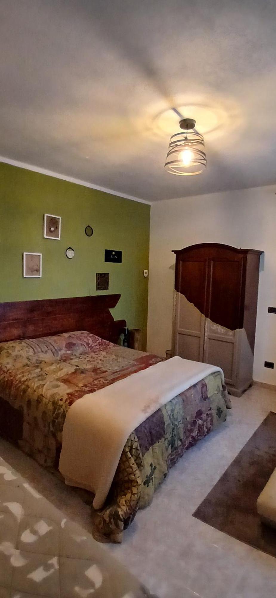 Casa Vacanza Il Colle Del Vento Calosso Luaran gambar