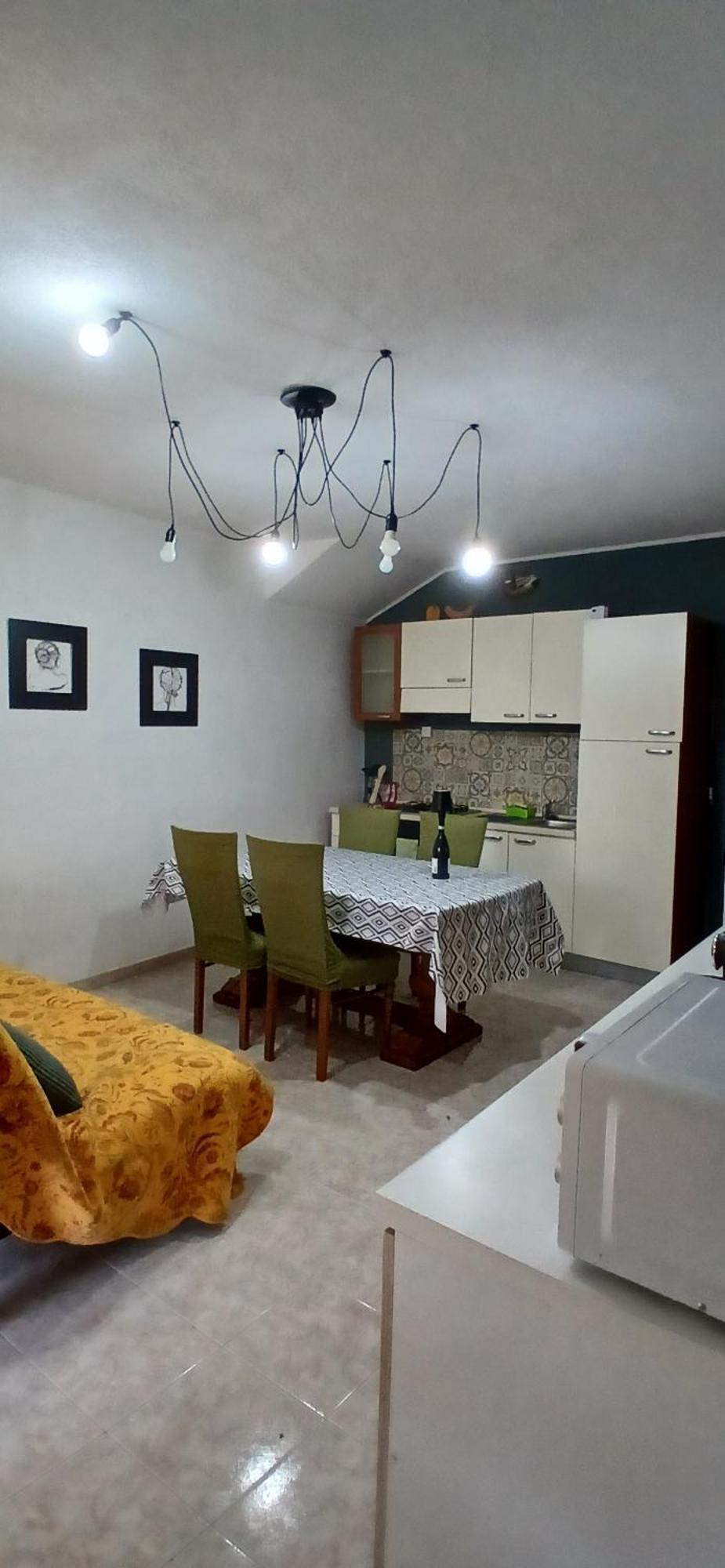 Casa Vacanza Il Colle Del Vento Calosso Luaran gambar